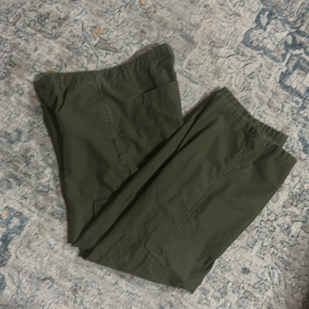 Levi’s Baggy Cargo Pants size 27 in olive green - Picture 8 of 9